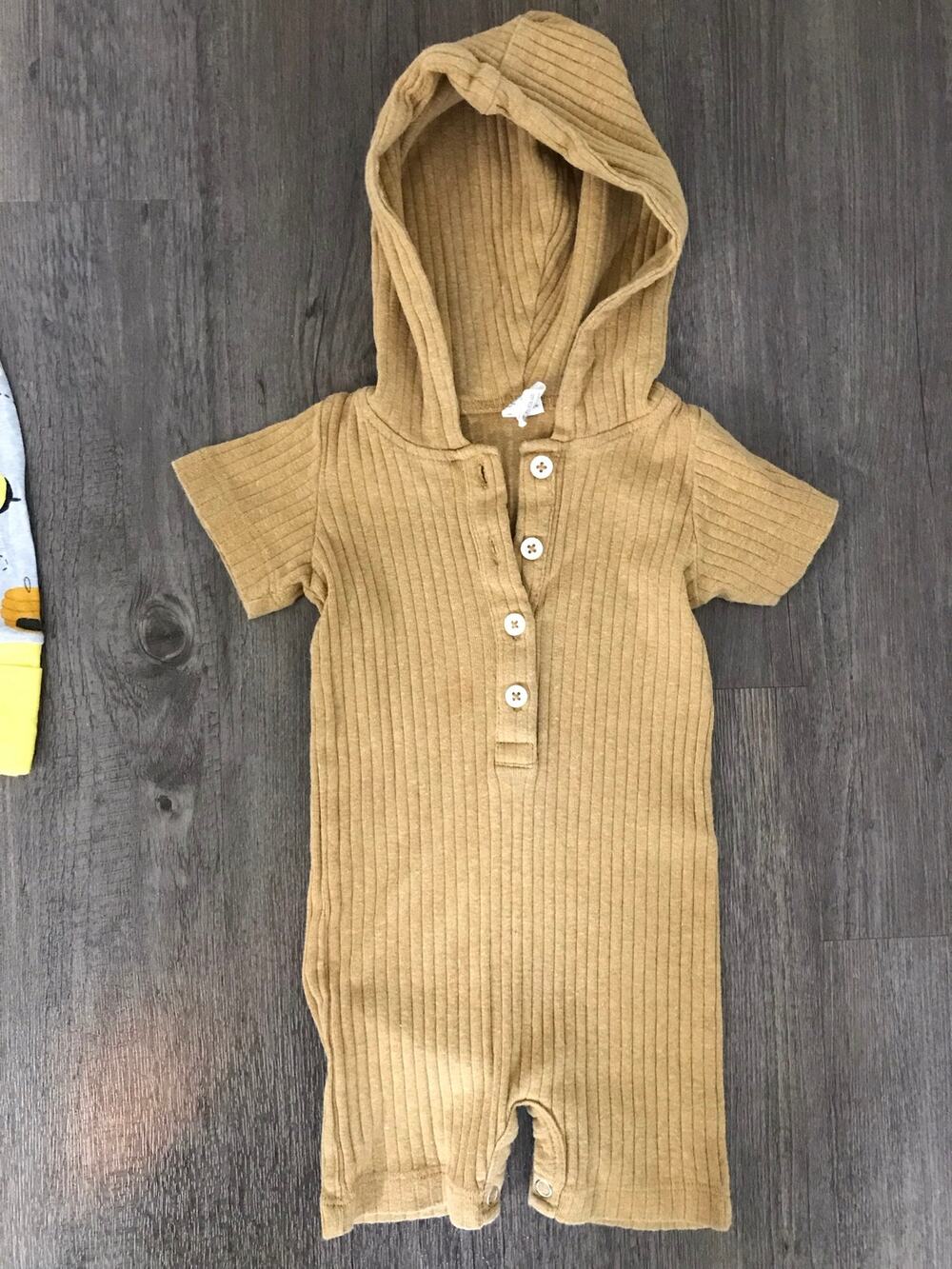 Kate Quinn Ribbed Hooded Shortie Romper Size 6-12mo